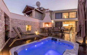 Beautiful home in Supetar with WiFi and 2 Bedrooms